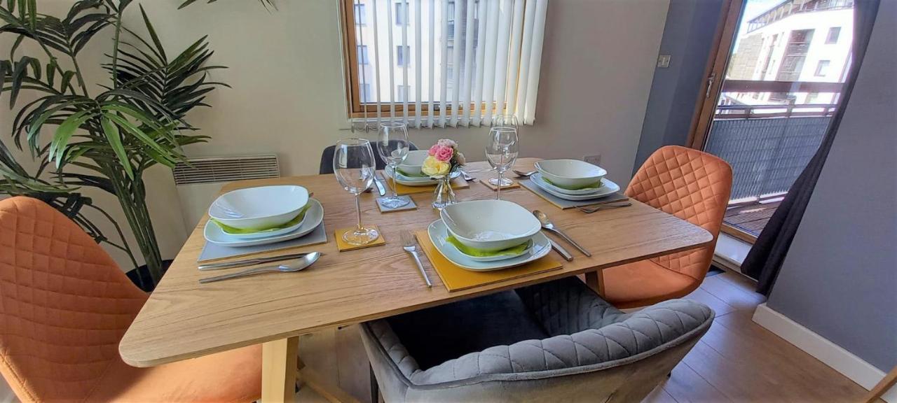 Stunning Modern Coventry City Centre Apartment Eksteriør bilde