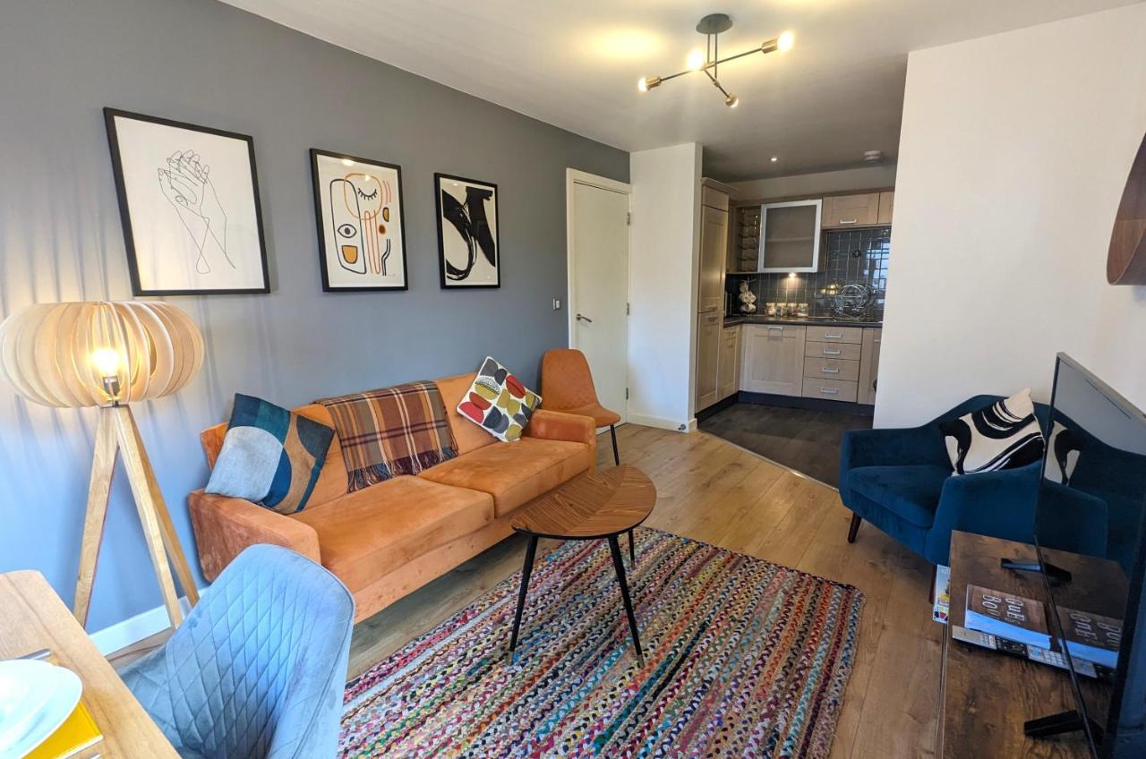 Stunning Modern Coventry City Centre Apartment Eksteriør bilde